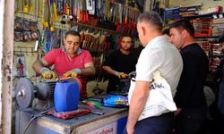 Van'da Kurban Bayramı öncesi bıçakçılarda yoğunluk arttı