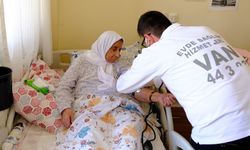 Van'da bayram öncesi huzurevi sakinlerine sağlık hizmeti
