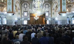 Van’da bayram namazı kılındı
