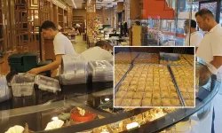 Vanlılar tatlı alışverişini sürdürüyor