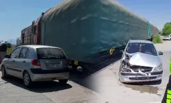 Van'da tren otomobile çarptı: 1 yaralı
