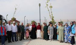 Van’da yaşlı bireylere yönelik gezi programları sürdürülüyor