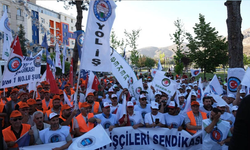 Van’da kamu emekçilerinden hak arayışı