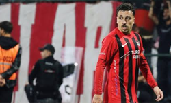 Van Spor Bekir Can Kara ile sözleşme yeniledi