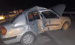 Tır ile otomobil çarpıştı: 2'si çocuk 6 kişi yaralandı
