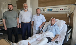 Su almaya gelen grup, imamı darbetti