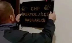 İmralı kararının ardından CHP'nin Van'daki binasına saldırı