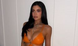 Kylie Jenner'ın havuz başı pozları! Bikinisi küçük geldi