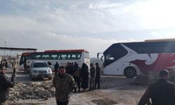 Halep’te tahliye için bekleyen otobüslerin hedef alınması gerilimi artırdı