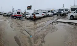 Van’da çukurlarla dolu hastane yolu vatandaşları çileden çıkardı