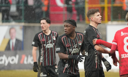 Kırmızı siyahlılar zirve yarışını karıştırmak istiyor