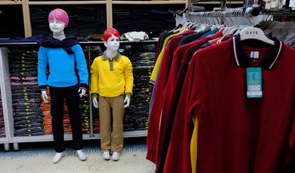 Van’da okul kıyafeti telaşı başladı