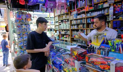 Van’daki kırtasiyelerde okul öncesi son hazırlıklar sürüyor