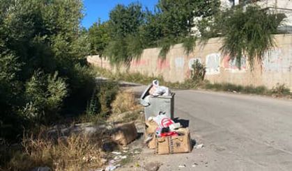 Gevaş’ta vatandaşların çöp isyanı