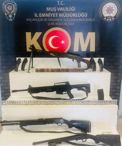 Eş zamanlı operasyonda 4 kişi yakalandı