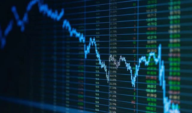 Borsa'da manipülasyon yaptıkları iddiasıyla gözaltına alınan 12 şüpheli tutuklandı