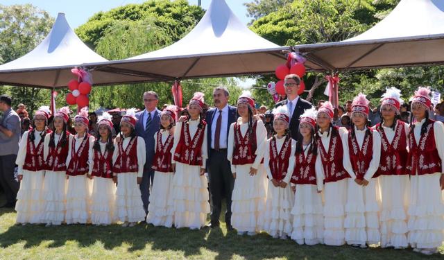 Milli Eğitim Bakanı Tekin, İnci Kefali Festivaline katıldı