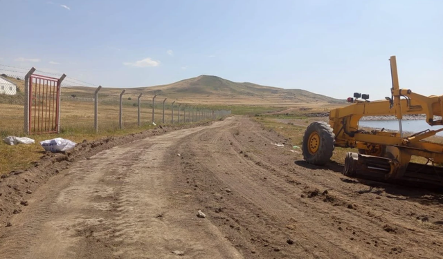 Tuşba Belediyesi'nden çiftçilere ulaşım kolaylığı