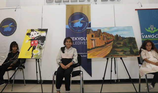 Van'da anlamlı sergi: "Sanat Herkes İçindir”