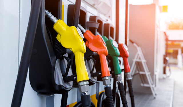Benzin ve motorine yeni zam geliyor