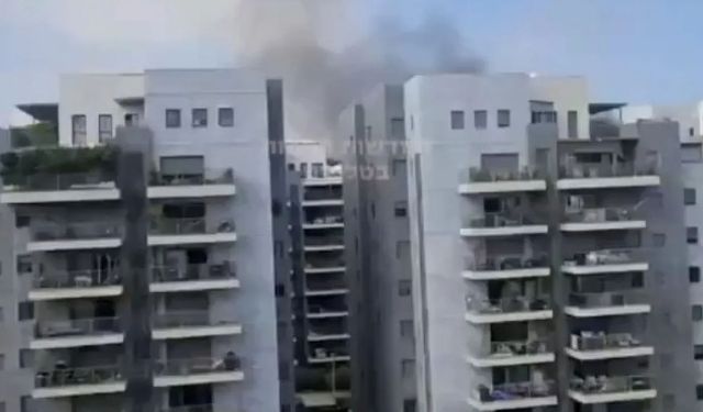İsrail güne İran füzeleri ile uyandı