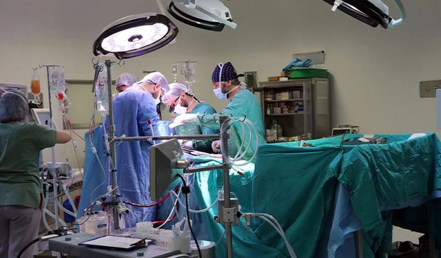 Van’da 4,5 yılda 1007 açık kalp ameliyatı gerçekleştirdi