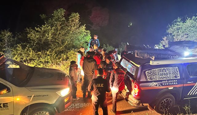 Bayburt-Erzurum sınırında uçak düştü