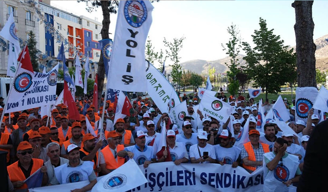 Van’da kamu emekçilerinden hak arayışı