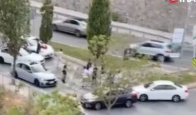 Düğün konvoyunda havaya ateş açtılar