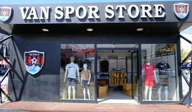 Bugün açılıyor! Vansporlu taraftarlar heyecanla bekliyordu