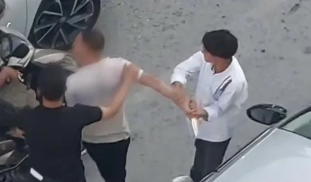 Van'da trafikte bıçaklı kavga
