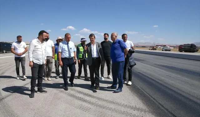 Van havalimanı yenileme çalışmalarında kaç personel çalışıyor?