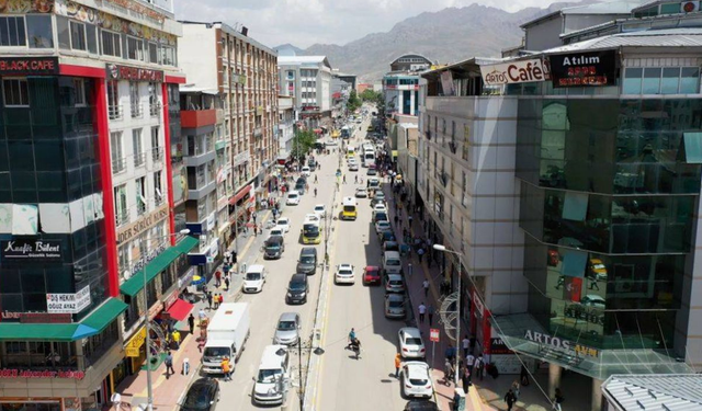 Van’da Cumhuriyet Caddesi trafiğe kapatılacak!
