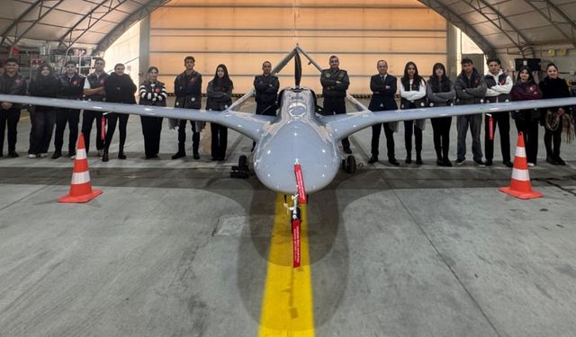 Vanlı Öğrenciler Yerli ve Millî Savunma ürünlerini yerinde inceledi