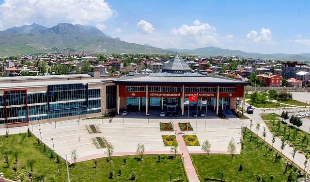 Sosyal medyada Van’daki o belediyeye tepki: “yol yok, park yok, imar yok”