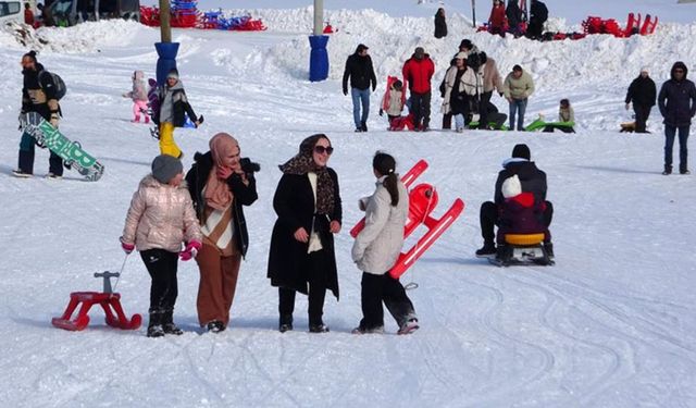 Abalı Kayak Merkezi’nde yarıyıl tatili yoğunluğu