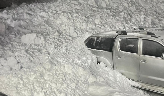 Van Çatak’ta TOKİ konutlarına ardı ardına çığ: Vatandaşlar önlem bekliyor