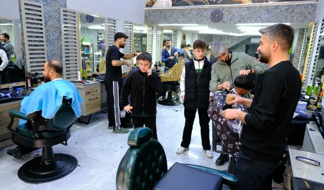 Van’da berberlerde bayram yoğunluğu