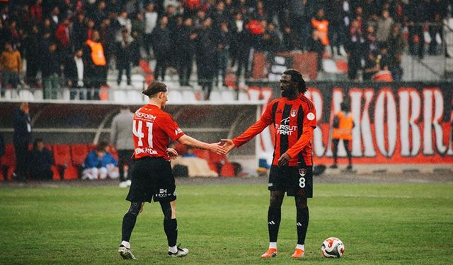 Vanspor bitime 3 hafta kala ligde kalmayı garantiledi