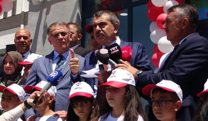 Milli Eğitim Bakanı Tekin Van'da açılışa katıldı