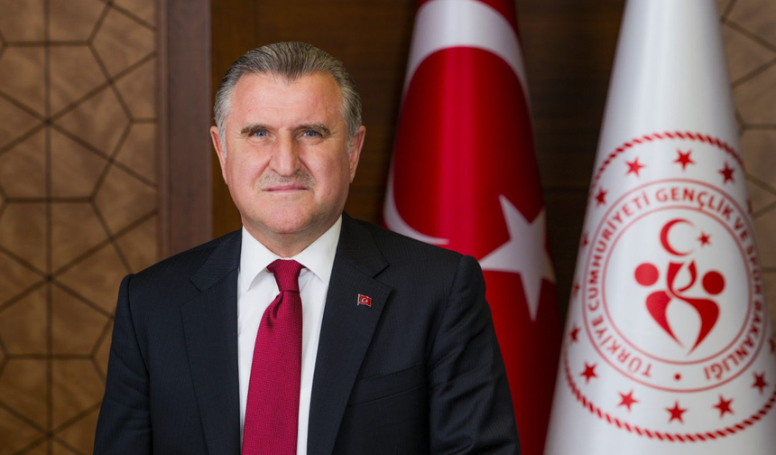 Bakan Bak Vanspor'u tebrik etti