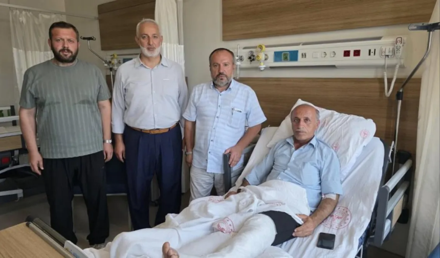 Su almaya gelen grup, imamı darbetti