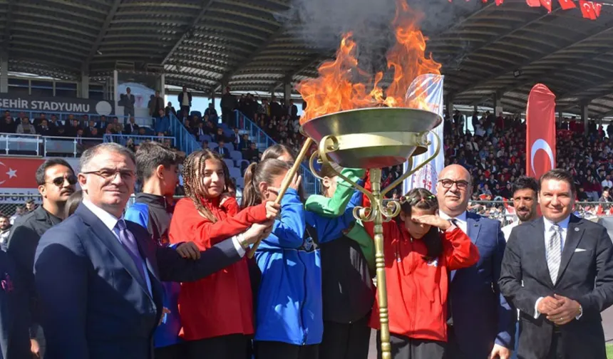 Spor Van Projesi'nin 2025-2026 dönemi törenle başladı