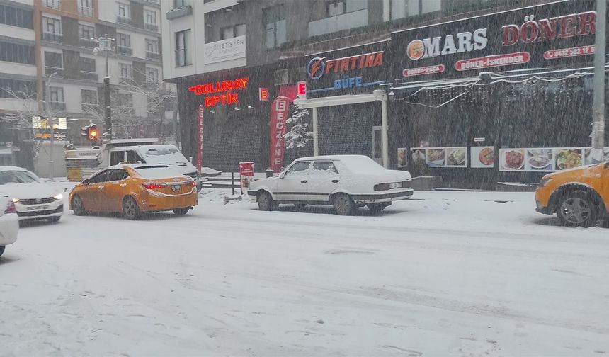 Van’da kar yağışı etkisini sürdürecek!