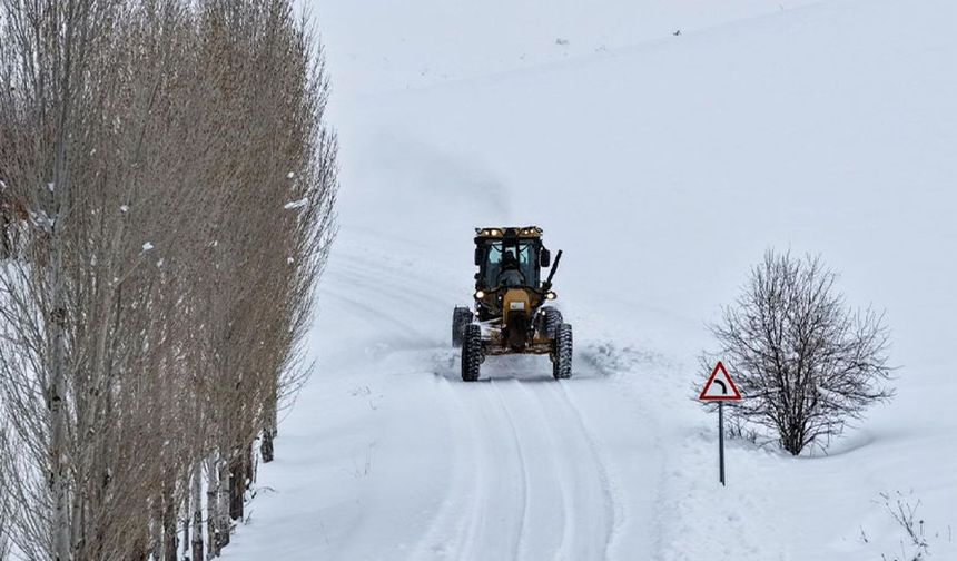 Van’da 283 yol ulaşıma kapandı