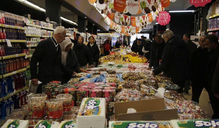 Van’da bayram öncesi marketlere sıkı denetim