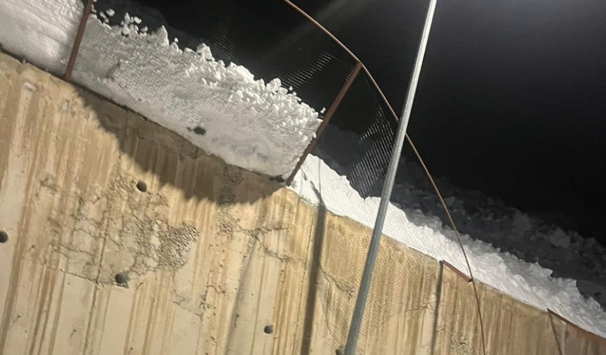 Van’da Kar Yağışı Bitti Ama Çile Devam Ediyor-16